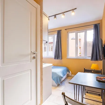 Esin Apartament Stambuł